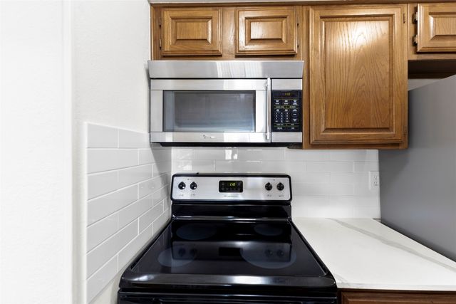 1204 Harwell Drive 2126, Arlington, TX 76011
