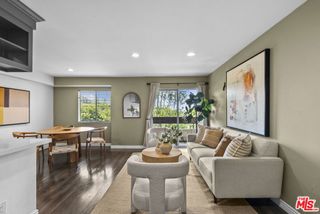 2700 Cahuenga Boulevard 3104, Los Angeles, CA 90068