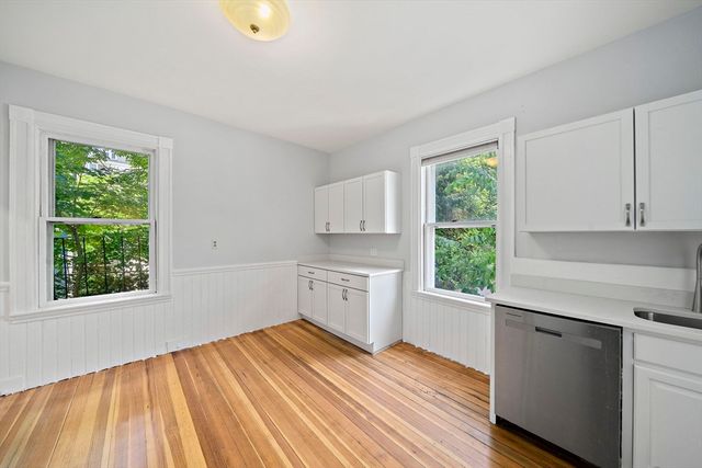 98 Boylston St 2, Brookline, MA 02445