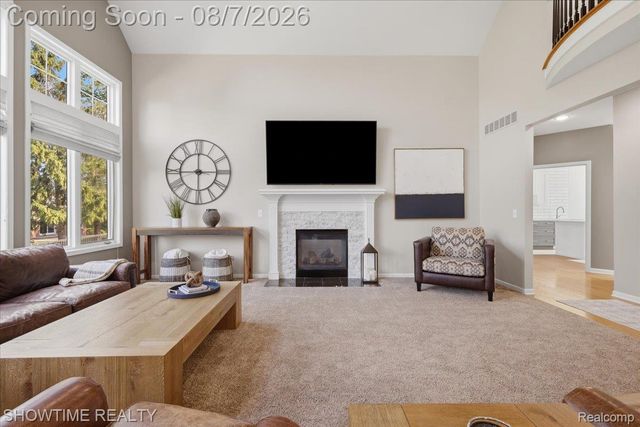 56440 Ashbrooke Drive E, Shelby Charter Township, MI 48316