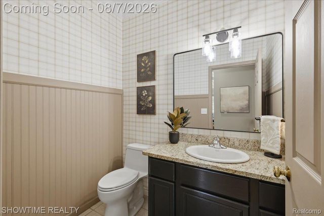 56440 Ashbrooke Drive E, Shelby Charter Township, MI 48316