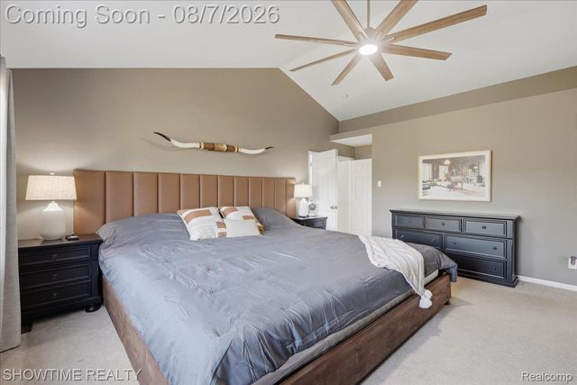 56440 Ashbrooke Drive E, Shelby Charter Township, MI 48316