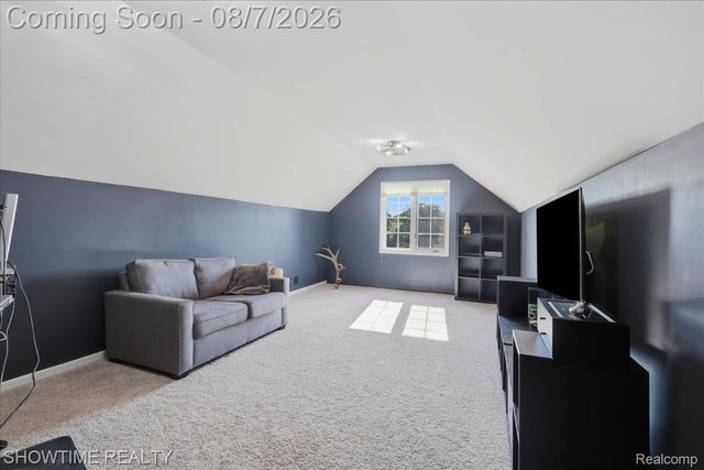 56440 Ashbrooke Drive E, Shelby Charter Township, MI 48316