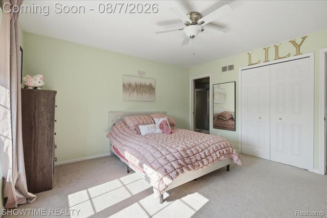56440 Ashbrooke Drive E, Shelby Charter Township, MI 48316