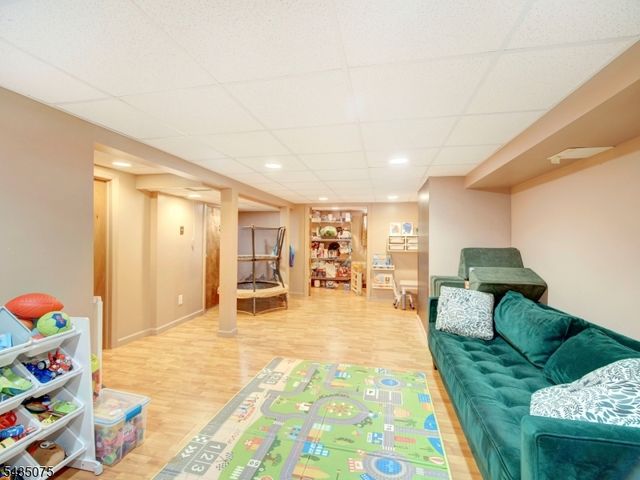 513 Quinton Ave, Kenilworth Boro, NJ 07033