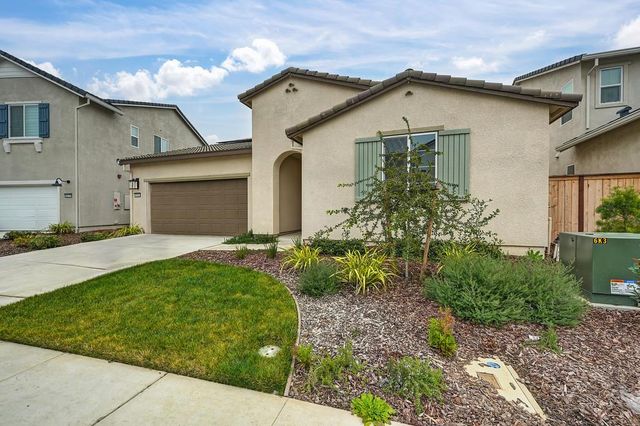 8183 Lavigne Cir, Elk Grove, CA 95757