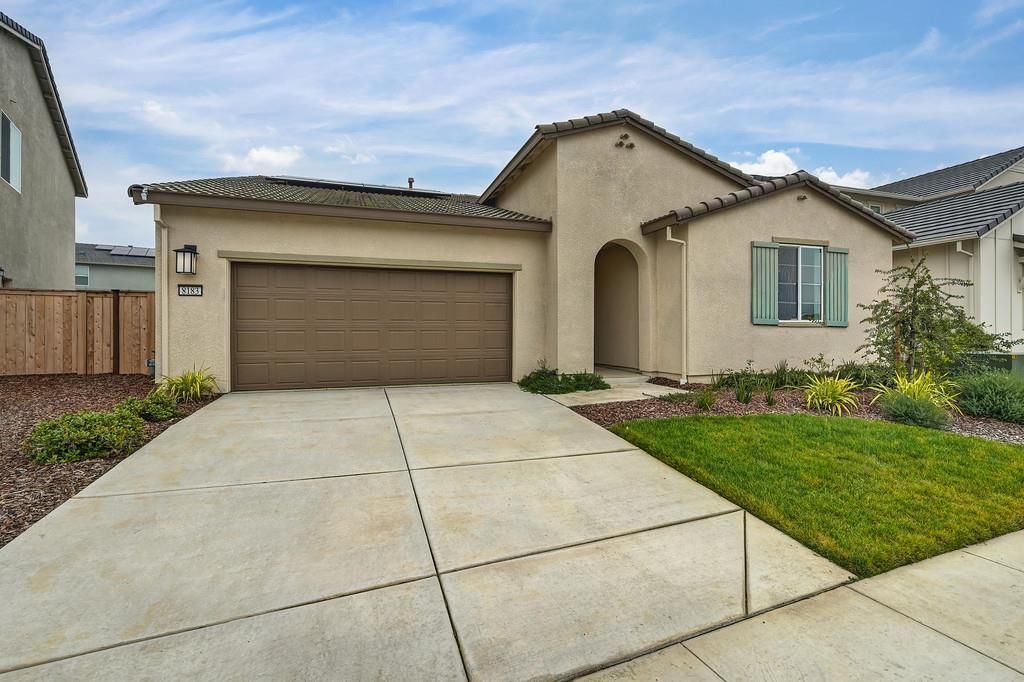8183 Lavigne Cir, Elk Grove, CA 95757