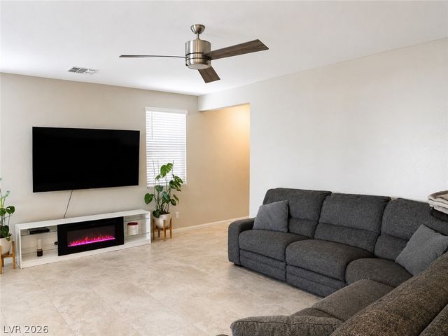 6968 Wildhorse Creek Street, North Las Vegas, NV 89086