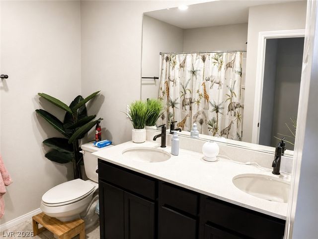 6968 Wildhorse Creek Street, North Las Vegas, NV 89086
