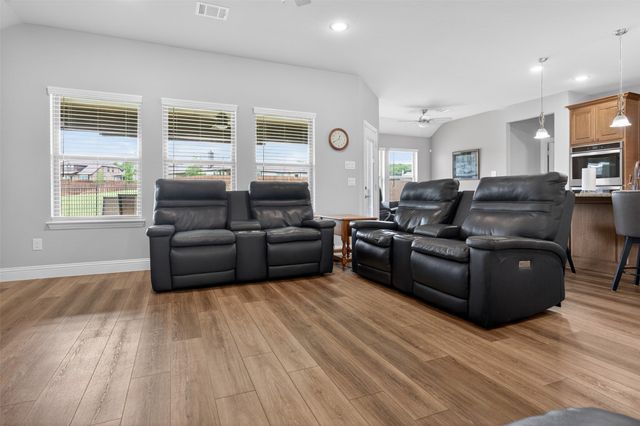 2504 Pinyon Hills Court, Burleson, TX 76028