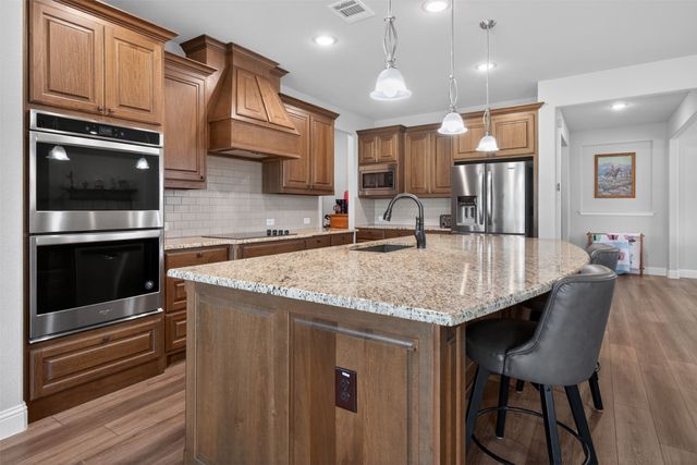 2504 Pinyon Hills Court, Burleson, TX 76028