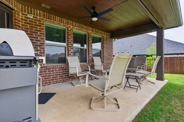 2504 Pinyon Hills Court, Burleson, TX 76028
