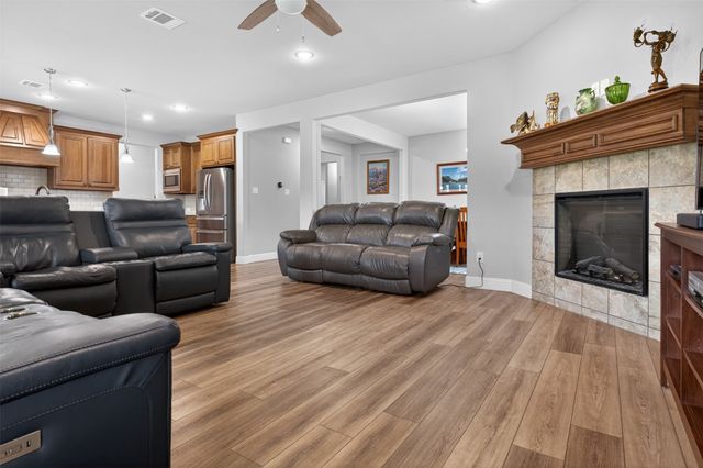 2504 Pinyon Hills Court, Burleson, TX 76028