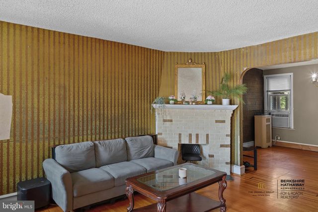 5346 LARGE ST, Philadelphia, PA 19124