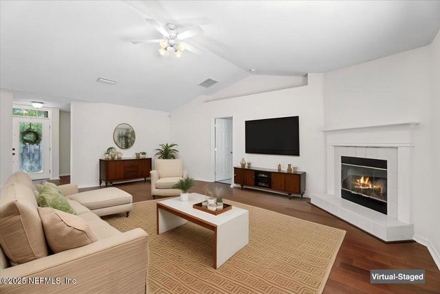 3022 HIDDEN OAKS Drive, Middleburg, FL 32068