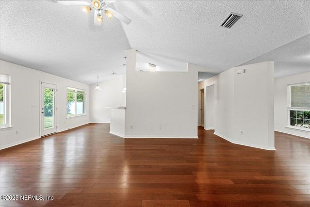 3022 HIDDEN OAKS Drive, Middleburg, FL 32068