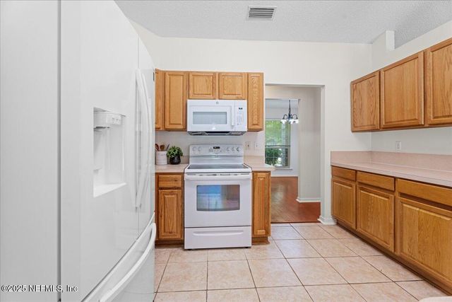 3022 HIDDEN OAKS Drive, Middleburg, FL 32068