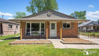 13328 Neely Street, Gibraltar, MI 48173