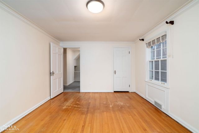 47 Cranford Lane, Grosse Pointe, MI 48230