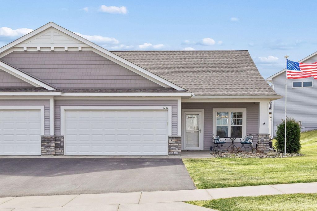 1232 Naser Way, New Richmond, WI 54017