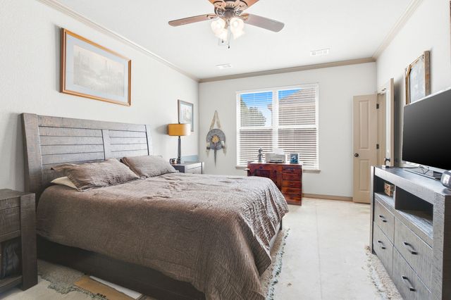 4916 Lakepark Drive, Sanger, TX 76266