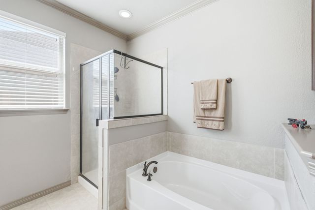 4916 Lakepark Drive, Sanger, TX 76266