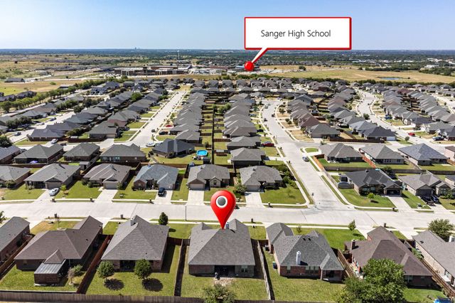 4916 Lakepark Drive, Sanger, TX 76266