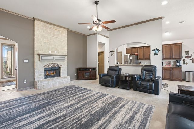 4916 Lakepark Drive, Sanger, TX 76266