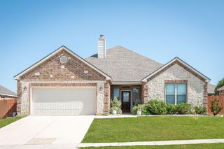 4916 Lakepark Drive, Sanger, TX 76266