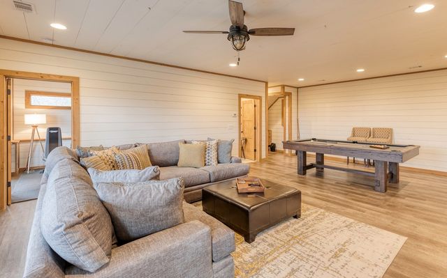 1083 Synacia Drive, Mineral Bluff, GA 30559