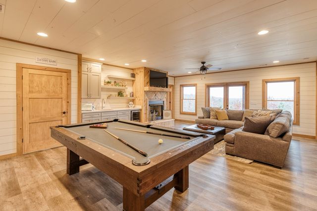 1083 Synacia Drive, Mineral Bluff, GA 30559