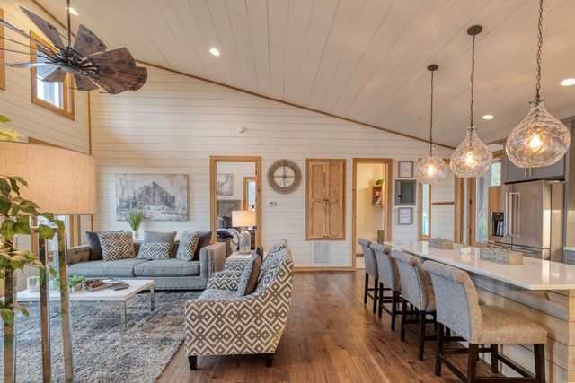 1083 Synacia Drive, Mineral Bluff, GA 30559