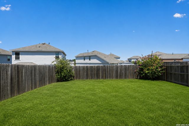 5502 DANIEL WAY, St Hedwig, TX 78152