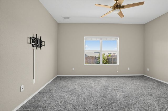 5502 DANIEL WAY, St Hedwig, TX 78152