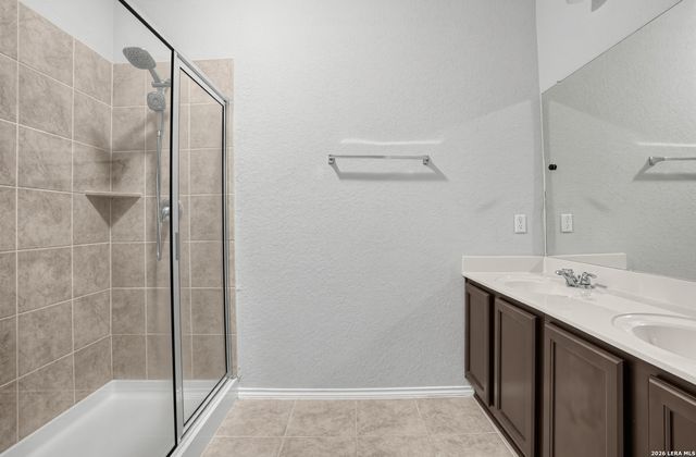 5502 DANIEL WAY, St Hedwig, TX 78152