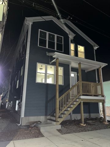 136 Houston St, Providence, RI 02905