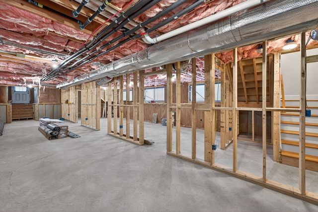 136 Houston St, Providence, RI 02905