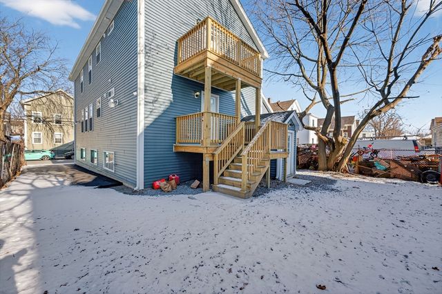 136 Houston St, Providence, RI 02905