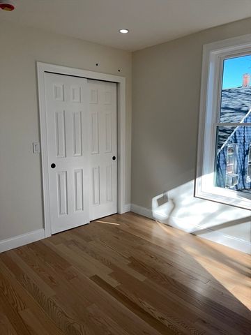 136 Houston St, Providence, RI 02905