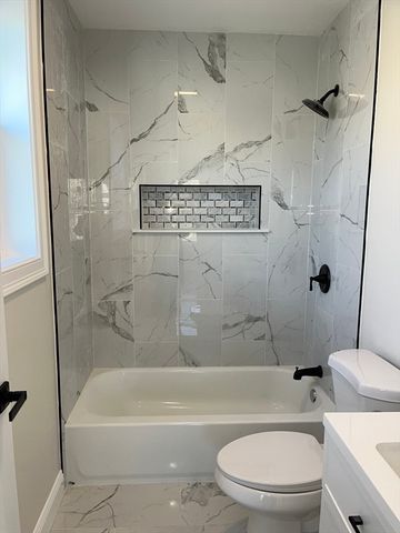 136 Houston St, Providence, RI 02905