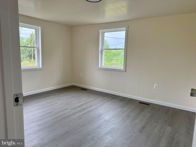 439 VALLEY DR, Callao, VA 22435