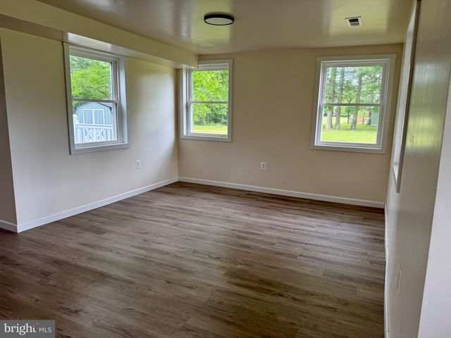 439 VALLEY DR, Callao, VA 22435