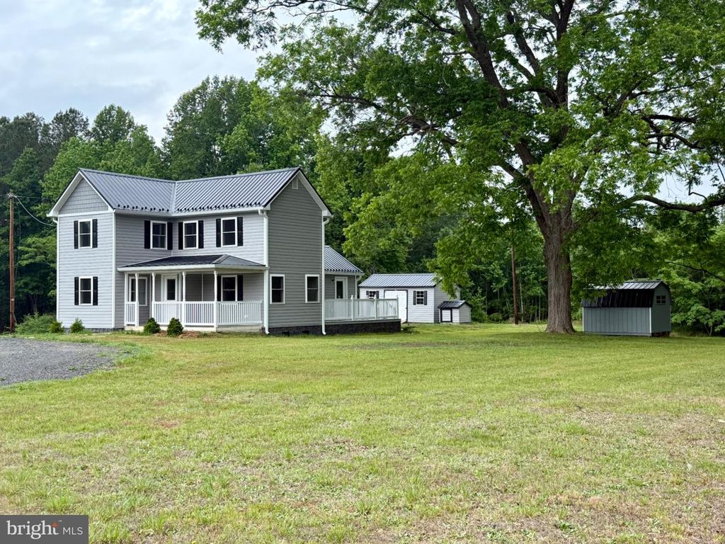 439 VALLEY DR, Callao, VA 22435