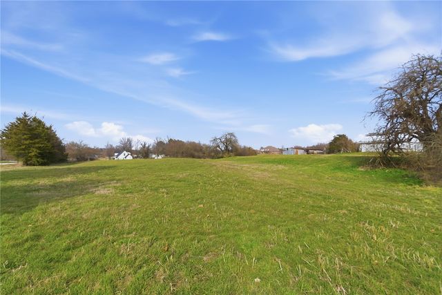 618 Elm Springs Road, Springdale, AR 72762