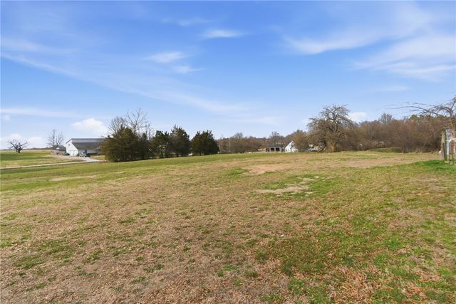 618 Elm Springs Road, Springdale, AR 72762