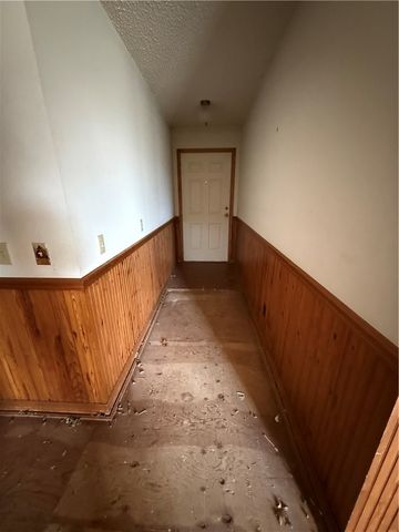 618 Elm Springs Road, Springdale, AR 72762