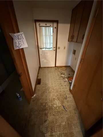 618 Elm Springs Road, Springdale, AR 72762