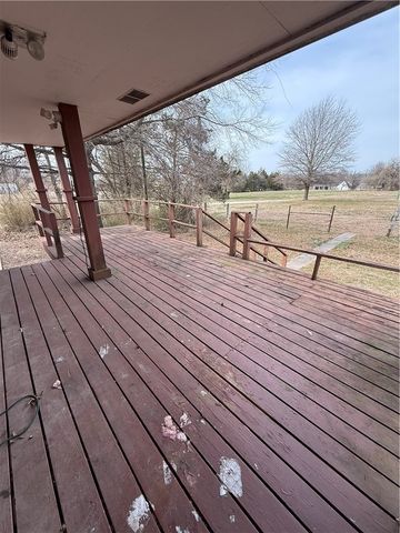 618 Elm Springs Road, Springdale, AR 72762