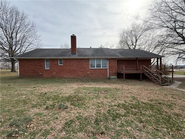 618 Elm Springs Road, Springdale, AR 72762