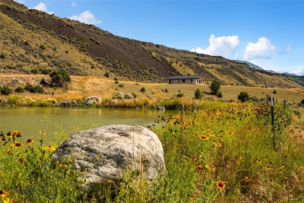218 & 220 E River Road, Emigrant, MT 59027 photo 4
